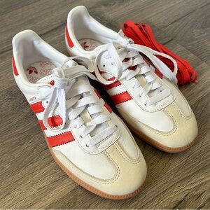 Adidas Women’s Sambas Size 6